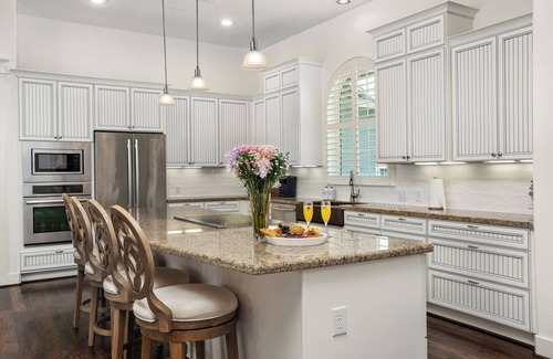 Red Fish Cove House | The Blue Pete - Book 7 nights and get the last night free