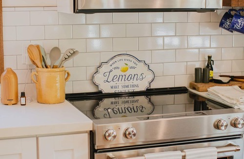 Ojai Apartment | The Blue Pig Farm