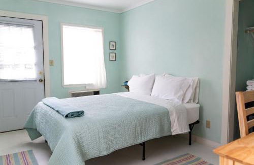 Alpine House | The Blue Room - Charming Studio, Great Location!