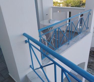 Agii Apostoli Apartment | The Blue Rooms
