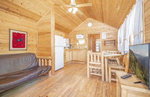Bayfield Apartment | The Blue Spruce Cabin #16