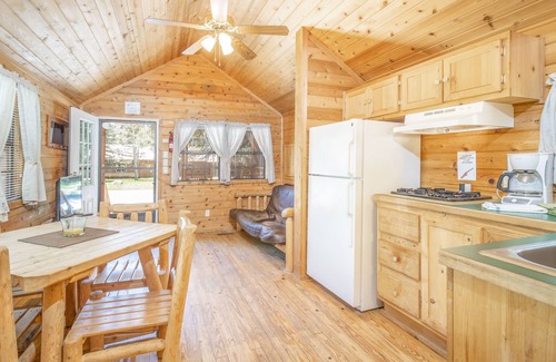 Bayfield Apartment | The Blue Spruce Cabin #16