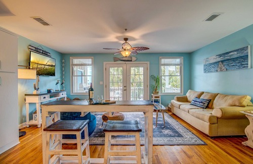 Folly Beach Condo | The Blue Starfish has Ocean Views & is steps from the Beach