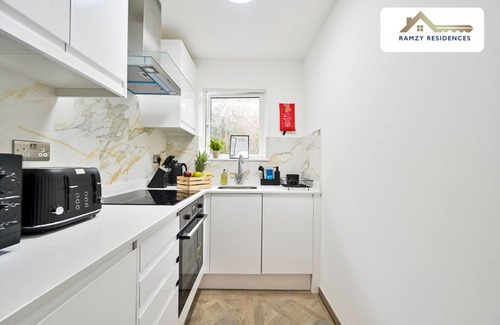 Sevenoaks Apartment | The Blue Suite - Modern 1-Bed Flat - 20% Off for Early Guests - Sevenoaks