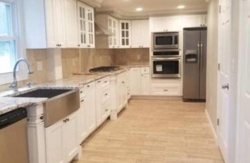 Waldwick House | The Blueberry Farmhouse - 4 Bedrooms
