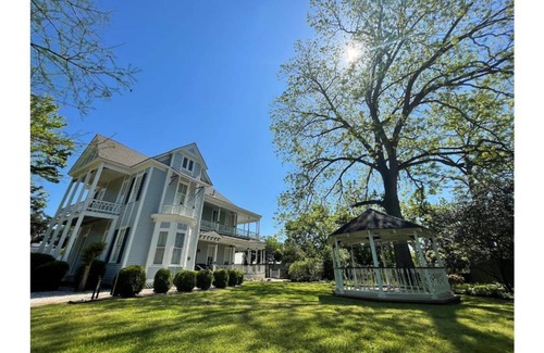 Nacogdoches House | The Blueberry Room at Haden Edwards House