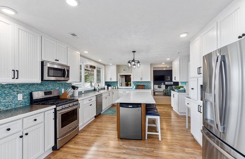 Middleville House | The Bluegill - Executive Cottage on Gun Lake