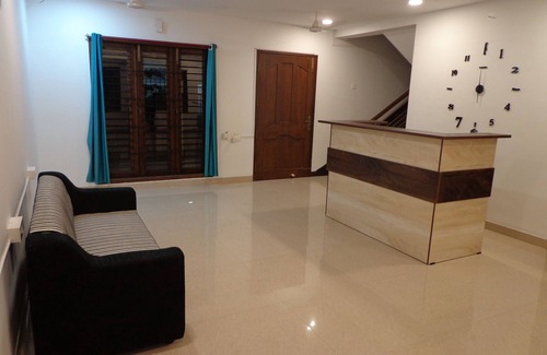 Porur House | The Blues Hospitality Porur Gardens King Room