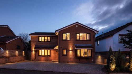 Offerton Villa | The Bluestone Villa