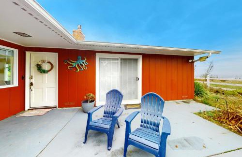 Port Angeles East House | The Bluff Cottage