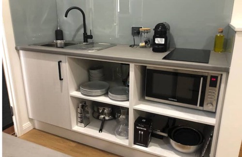 Penwortham Apartment | The Blush 2 - Style in the vines