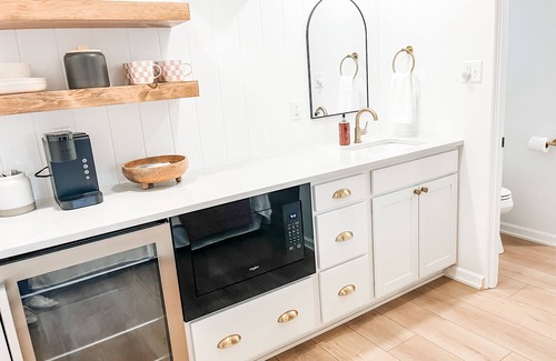Whitehall Apartment | The Blush Room - #20