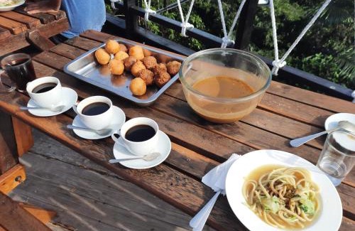 Balige House | The Boat Homestay and Spa
