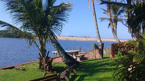Zinkwazi Beach Apartment | THE BOAT HOUSE, 53 Nkwazi Drive