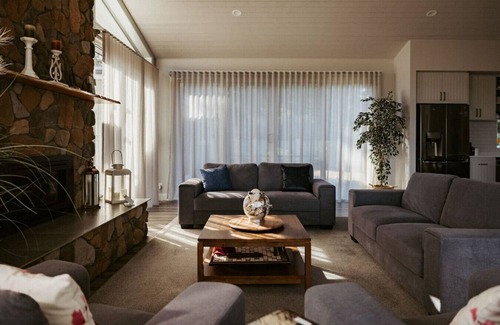 Squeaking Point House | The Boat House Retreat Squeaking Point