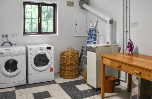 Upstreet House | The Boat House