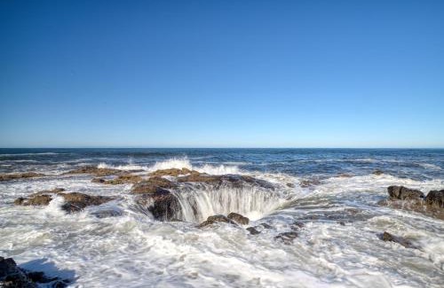 Yachats House | The Boat House