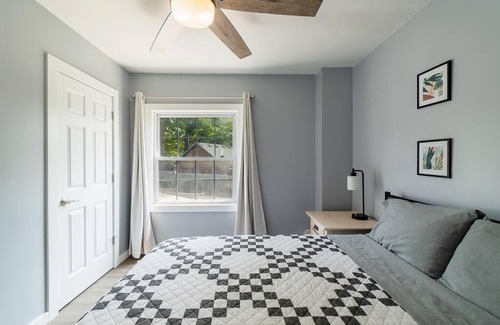 Sand Creek House | The Boathouse at Evans Lake