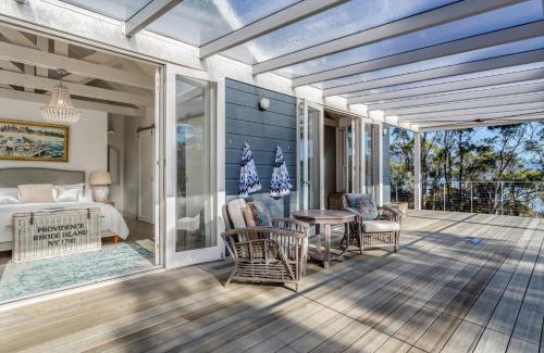 Dover Villa | The BoatHouse