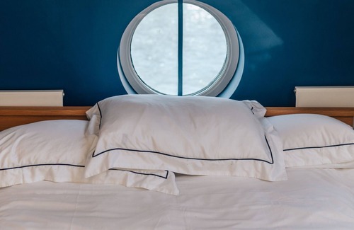 Henley House | The Boathouse @ The Mills