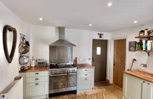 Whitstable Cottage | The Boathouse