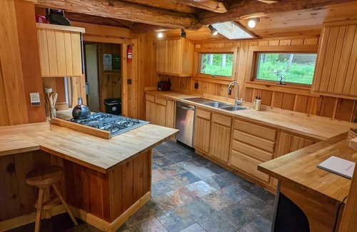 La Pointe House | The Boathouse Lodge on Madeline Island