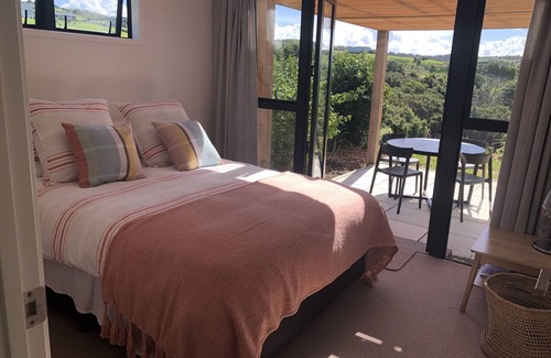 Mangawhai House | The BoathousenCosy guesthouse in magical Mangawhai