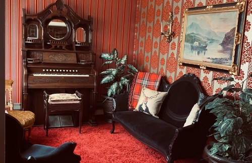 Bridgeport Hotel | The Bodie Hotel