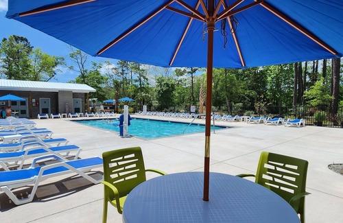 Supply RV Rental | The Bohemian Dream Glamping Tent-Private Oasis 2 miles to Holden Beach