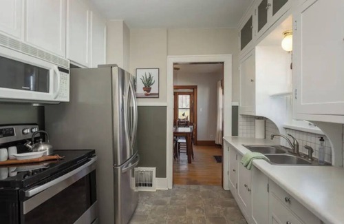 Alexandria House | The Boho Bungalow! Downtown Alexandria