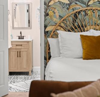 Downtown Orlando House | The Boho Jungalow - Private, HotTub, Downtown