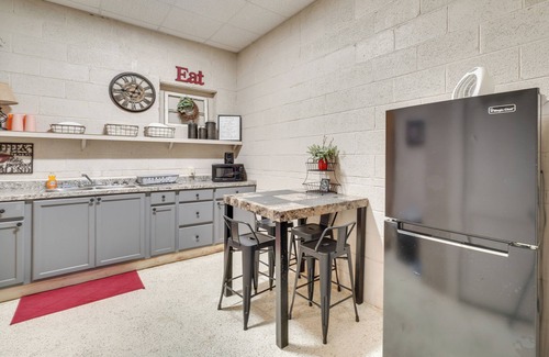 Briceville Apartment | ‘The Boiler Room’ - ATV-Friendly Briceville Gem!