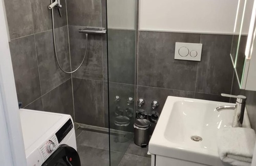 Dusseldorf Old Town Apartment | The Bolker Oasis in Altstadt