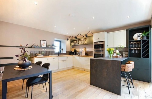 Alnwick Cottage | THE BOLTHOLE, family friendly, character holiday cottage in Eglingham