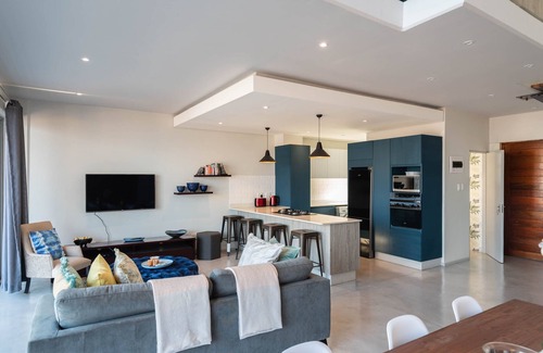 Durban Point Apartment | The Bond Square - Two Bedroom Apartment, Sleeps 4