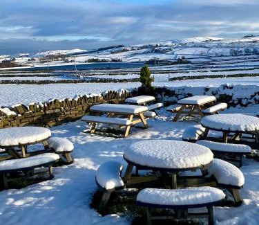 Cartworth Hotel | The Boshaw Trout