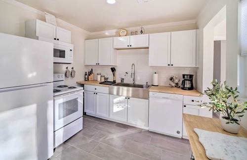 Tulsa House | 'The Boston Cottage' ~ 4 Mi to Downtown Tulsa