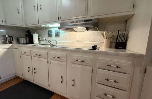 Martinsburg House | The Boston - Family Escape