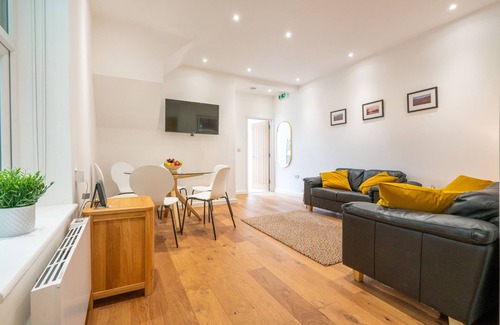 Sheffield Cottage | The Botanical Flat 1