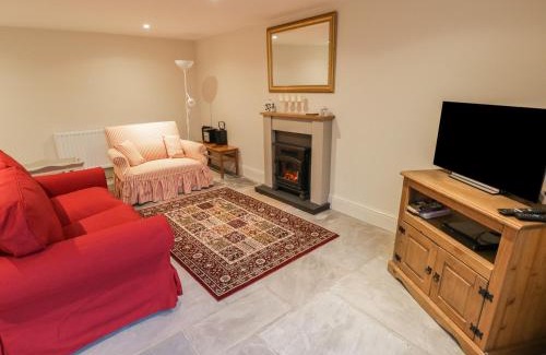 Swinton House | The Bothy, 21 West Street