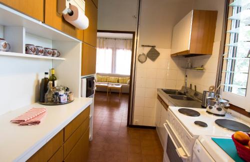 Saronida House | THE BOUCAMVIGLIA BEACH HOUSE