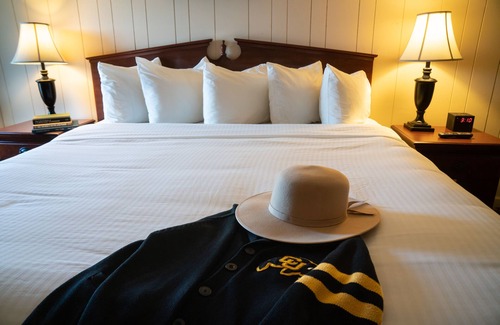 East Boulder Hotel | The Boulder Broker