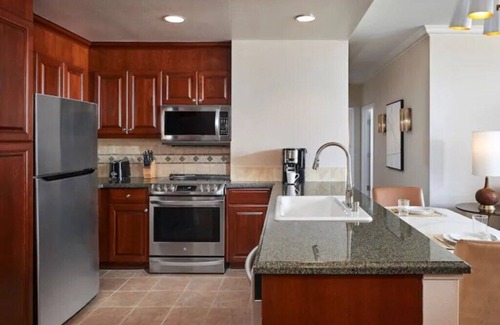 Winchester Condo | The Boulevard, Hilton - 2 Bedroom