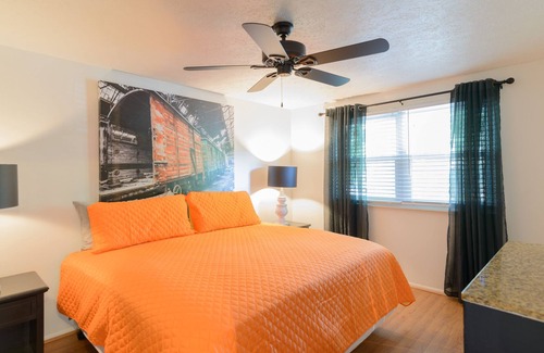 North Newport News House | The Bourbon Travel Experience