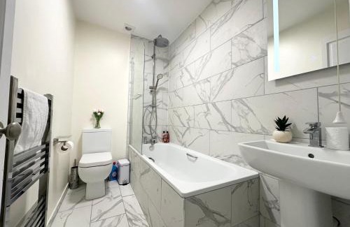 Bournemouth City Centre Apartment | The Bournemouth Hideaway - Beautiful Central flat - 10 mins walk to beach - Brought to you by Coastline Retreats