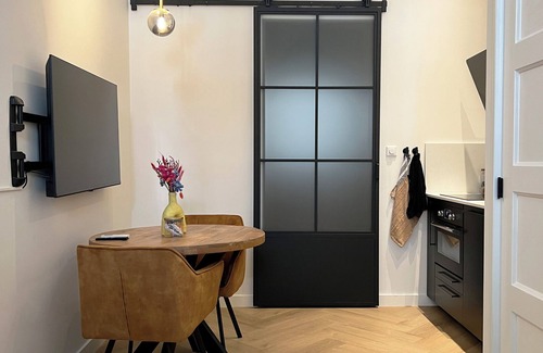 Dordrecht Apartment | The Boutique City Nook