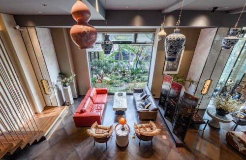 Jiang Bei House | The Boutique Hotel with Authentic Antique Collection & Suzhou Garden