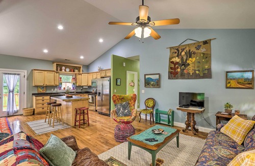 Oakley House | ‘The Bowen Arrow’ Lovely Home in Asheville!