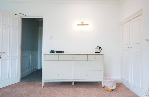 Annalong House | The Brambles Retreat in the Mourne Mountains, sleeps 16, 8 bedrooms and a bar