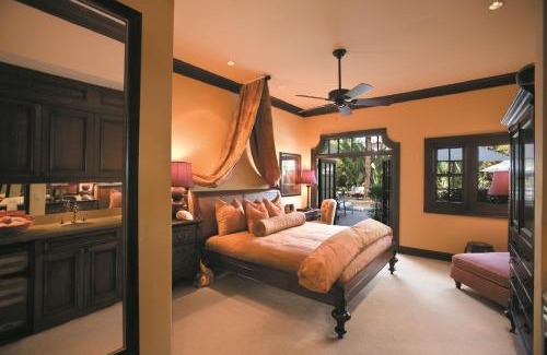Palm Beach Hotel | The Brazilian Court Hotel